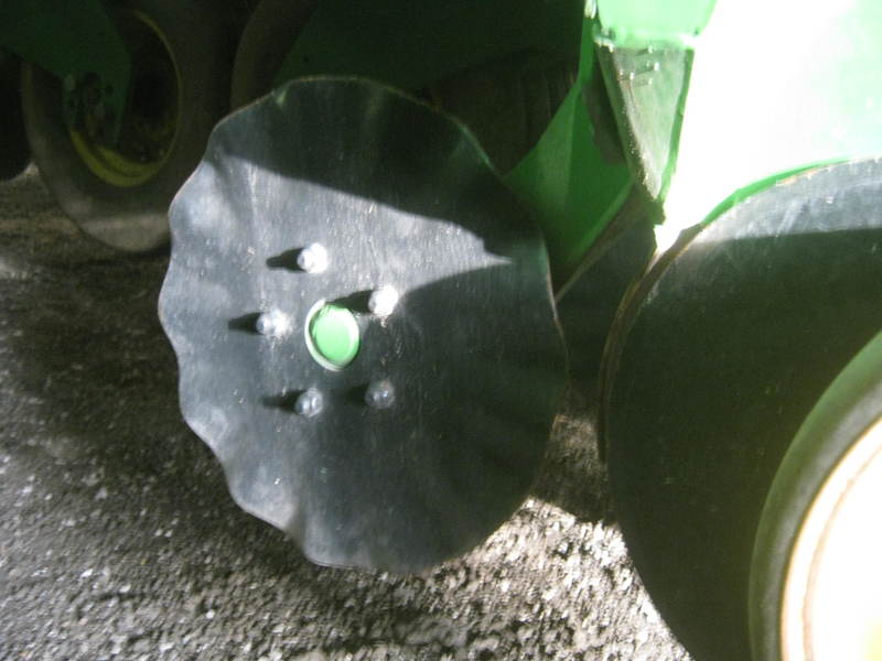 Planting Equipment  John Deere 1780 Planter Photo